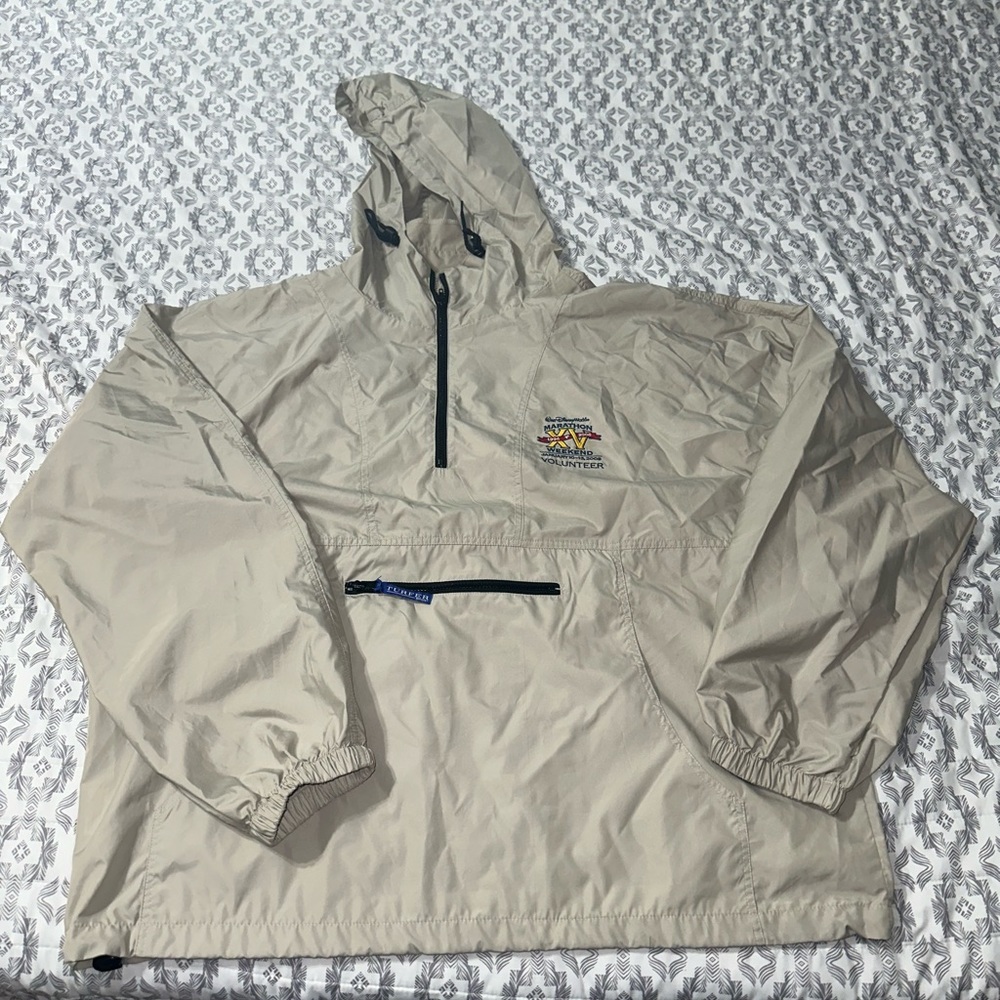 Walt Disney World 2008 Marathon Volunteer Pullover Raincoat Jacket‎